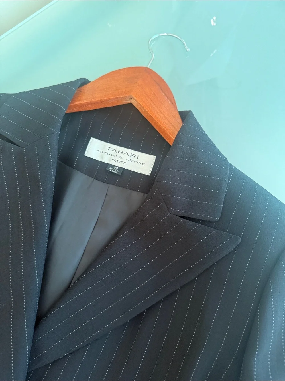 Like NEW Tahari Black Blazer Tailored Pinstripe Blazer Size 2P